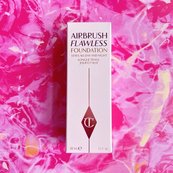 Charlotte Tilbury Other - 5.5 Neutral NIB Charlotte Tilbury Airbrush Flawless Longwear Foundation